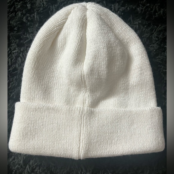 NEW ADIDAS BEANIE - Picture 2 of 2